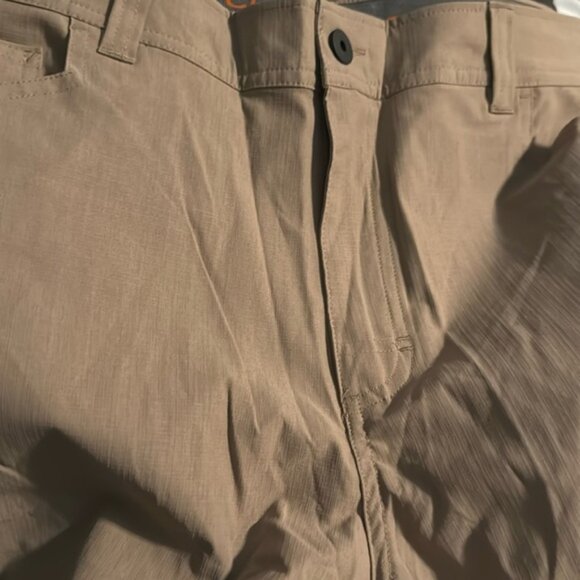 B.C Clothing Shorts 100% Polyester Size 38 - Picture 5 of 7